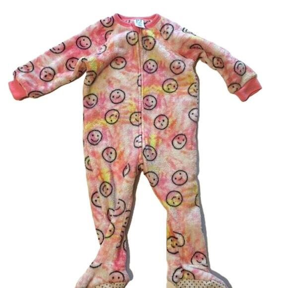 Outfit Bundle 2T - 4 Items - Fuzzy/Furry Jacket, Jeans, Happy Face PJs, Swimsuit - Picture 3 of 8